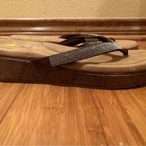 Volatile sparkle sandals